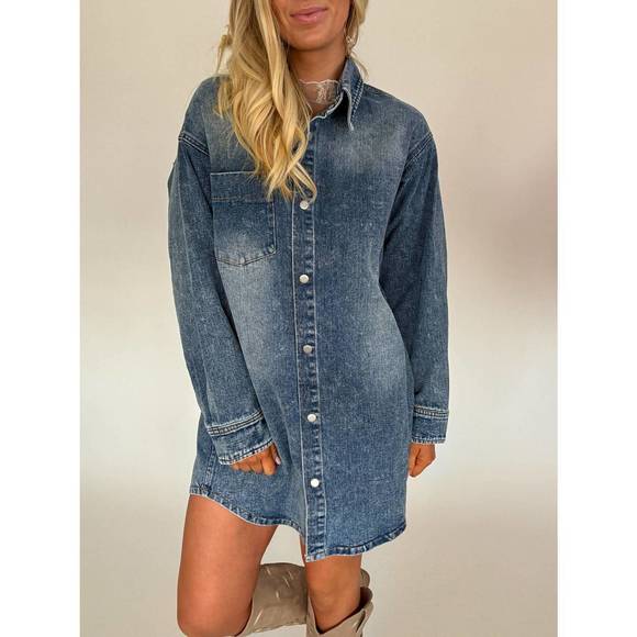 Veveret Button-Up Shirt Dress main image 1